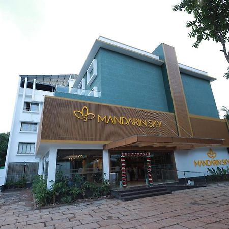 Mandarin Sky Hotel Kannur Exterior foto