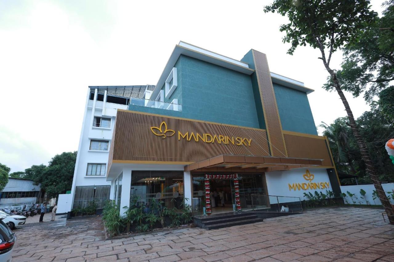 Mandarin Sky Hotel Kannur Exterior foto